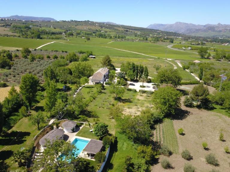 Children-friendly house with garden, barbeque & patio | Pets allowed — photo 2