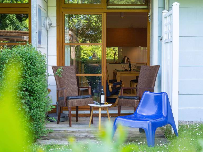 Holiday apartment with terrace in Kuehlungsborn