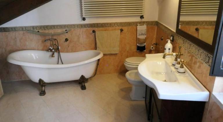 Vacation home with hot tub | Dogs allowed — photo 2