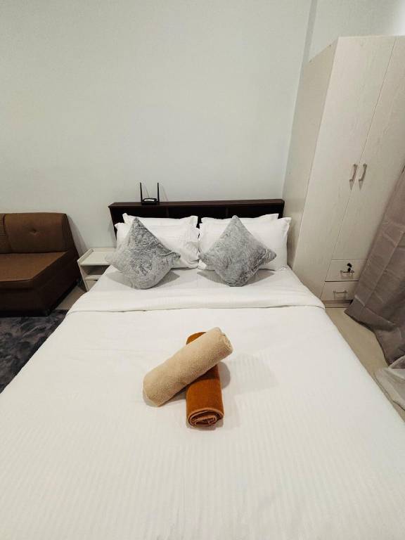 House with pool | Good for workation | Pet-friendly in Iloilo