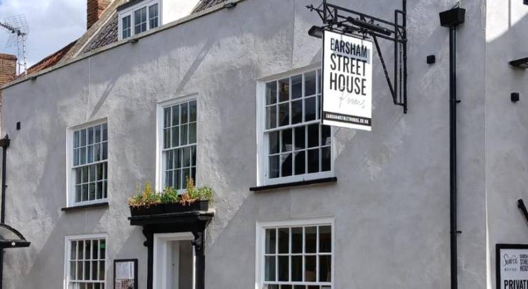 Earsham Street House