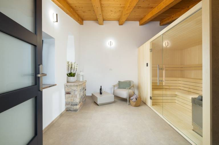 Villa with terrace, sauna & private pool | Sea view — photo 4