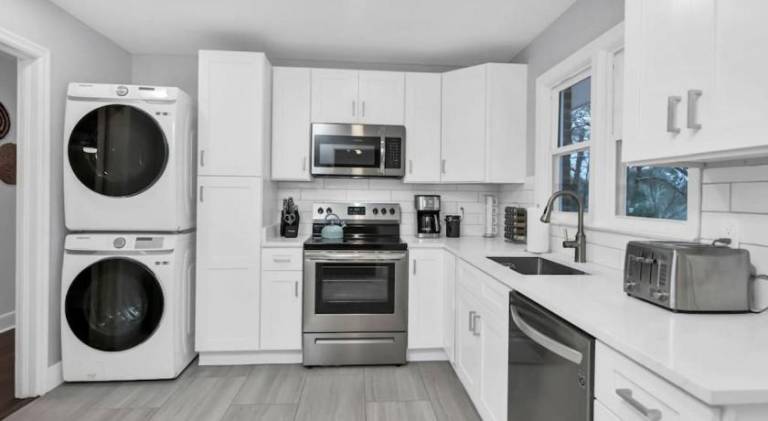 Charming house | Good for workation | Pets are welcome in Columbia, GA