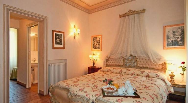 Villa Lombardi in Camaiore
