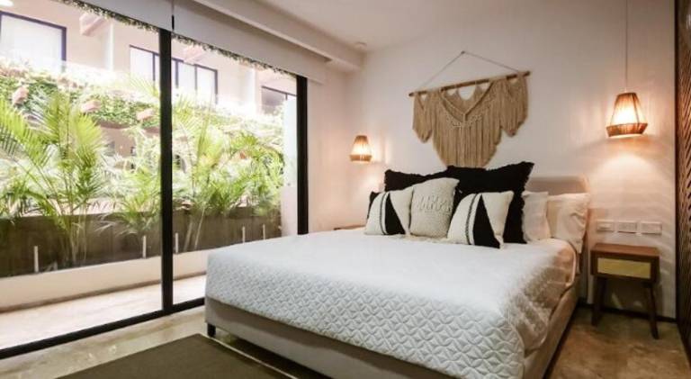 Rental apartment with pool & jacuzzi | Pets are welcome — photo 2