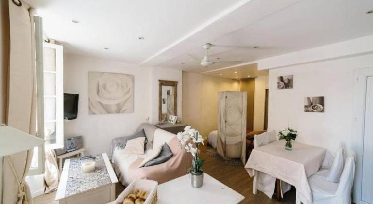Nice holiday apartment | Pets allowed in Sanary-sur-Mer