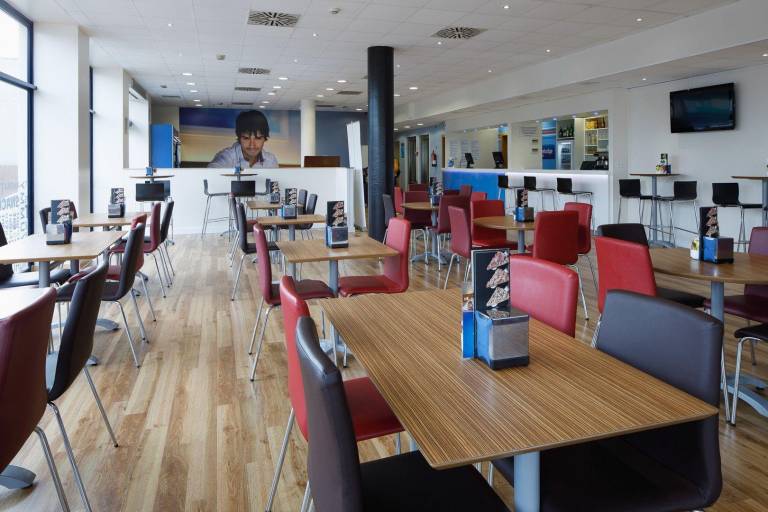 Travelodge Barcelona Fira — photo 5