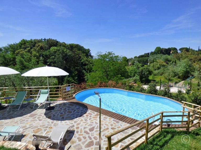 Family-friendly pleasant apartment with pool, grill & patio | Water view | Pets allowed in Viareggio