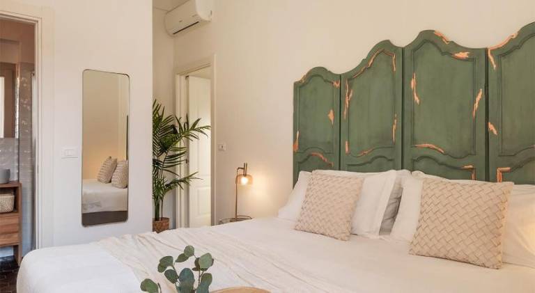 Ensemble rooms di Vayadu in Alassio
