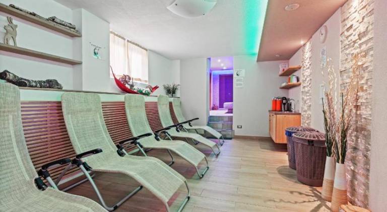 Serviced apartment with barbeque, garden & pool — photo 4
