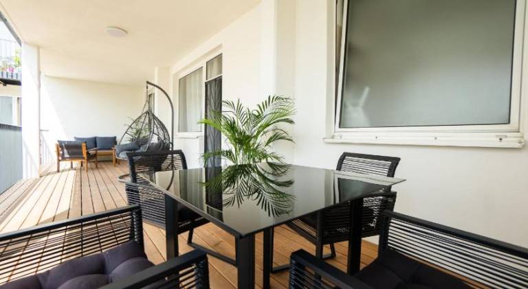Bright stylish apartment with a huge terrace in a top location — photo 4