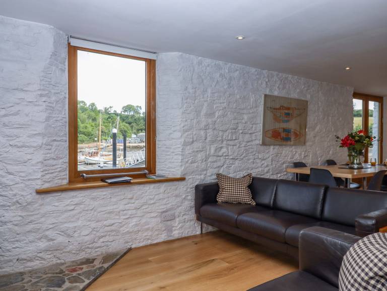 Cottage with 3 rooms for 6 persons — photo 5