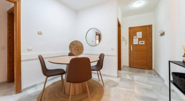 Stunning 1bed with Outdoor Dining in Malaga center — photo 3