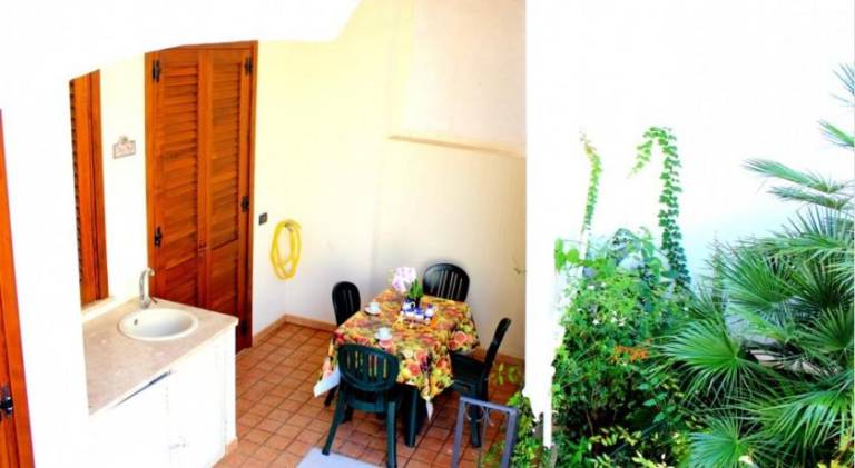 Apartment with 2 rooms for 6 persons — photo 2