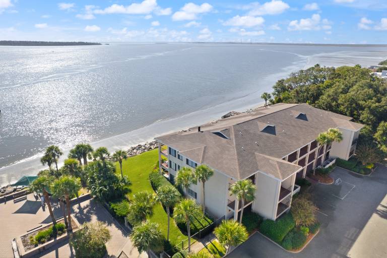 Pier Pointe 101 - 100 Floyd Street, Unit 101 in St. Simons Island, GA