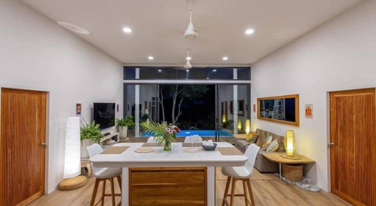 Villa with 2 rooms for 4 persons — photo 3
