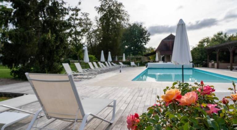 Big vacation home with jacuzzi & pool | Dogs allowed — photo 2