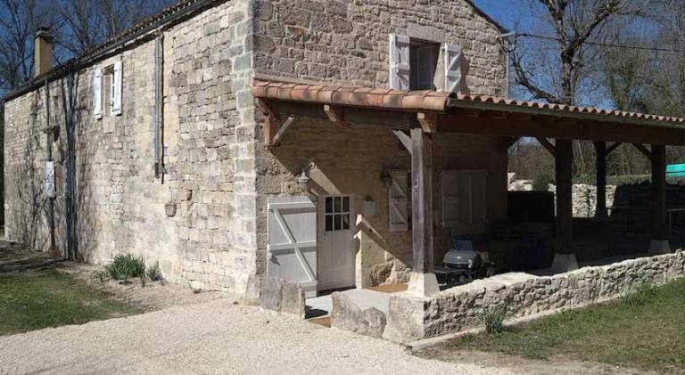 House with hot tub in Cahors