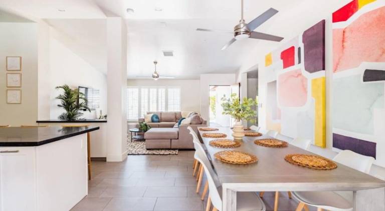 196 m&sup2; Ferienhaus