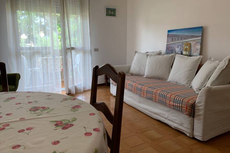 Apartment with 1 room for 5 persons — photo 3