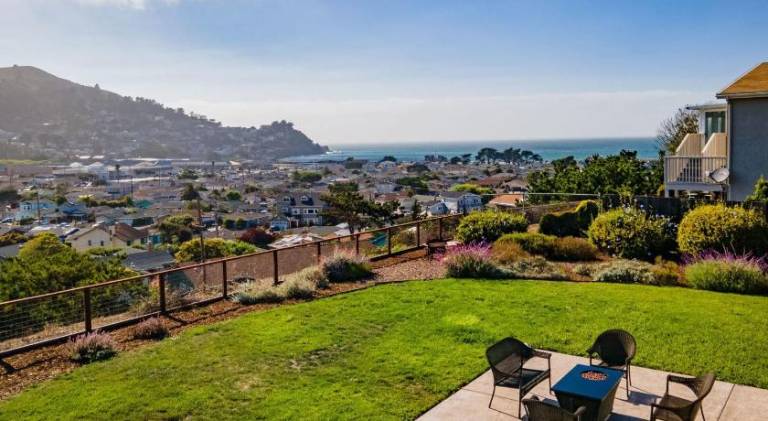 Vacation home | Pets allowed in South San Francisco, CA