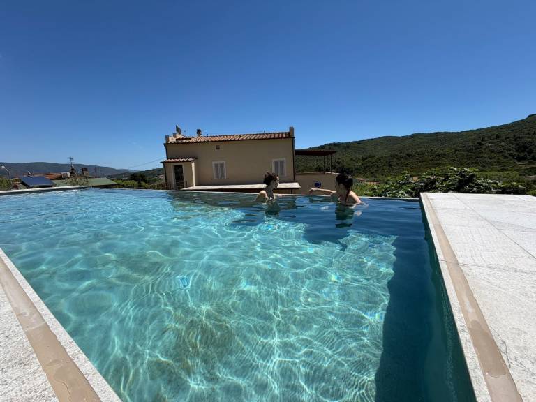 Villa  Pomonte