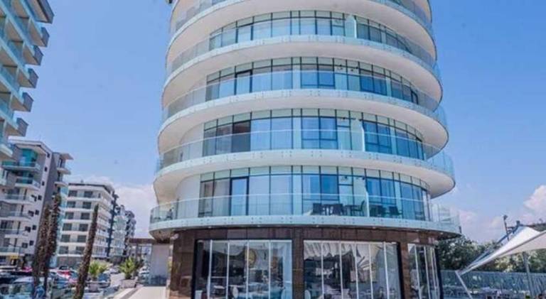 Rental apartment with pool in Constanta
