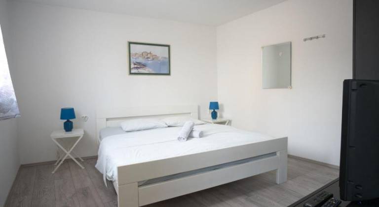 Apartment with yard | Near Diocletian's Palace in Split