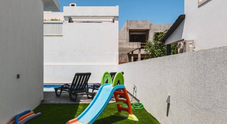 Villa with private pool, BBQ & terrace — photo 5
