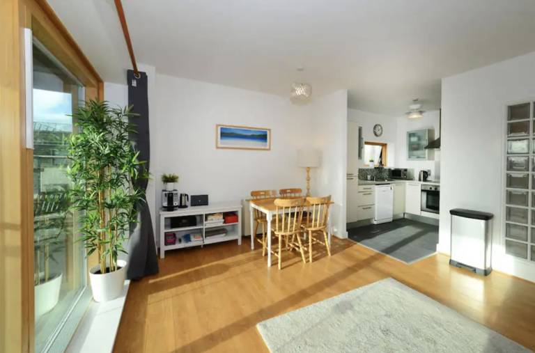 Bright 2BD Flat with Private Balcony Dublin