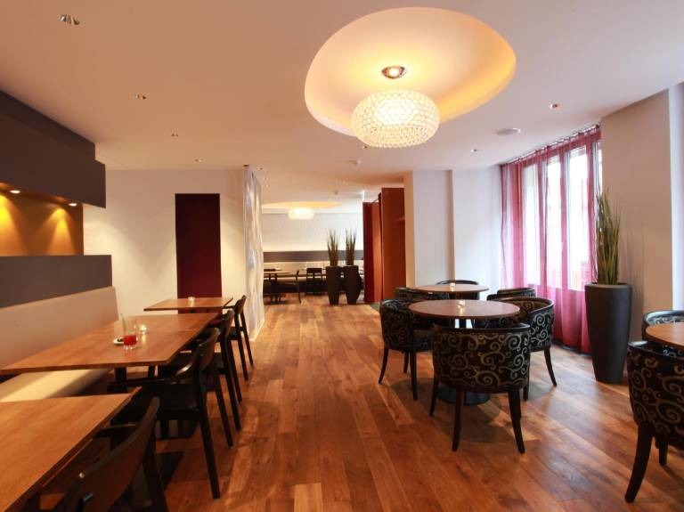 Kreuz Bern Modern City Hotel. — photo 3