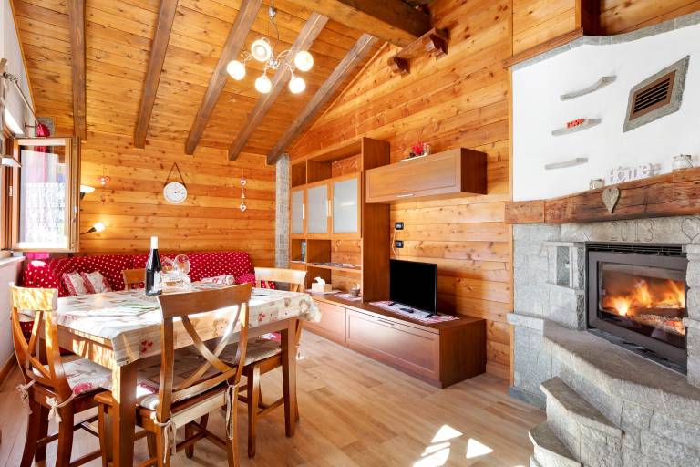 Chalet 'Maison Du Coeur - Bien-être' with Mountain View, Private Terrace and Wi-Fi — photo 4