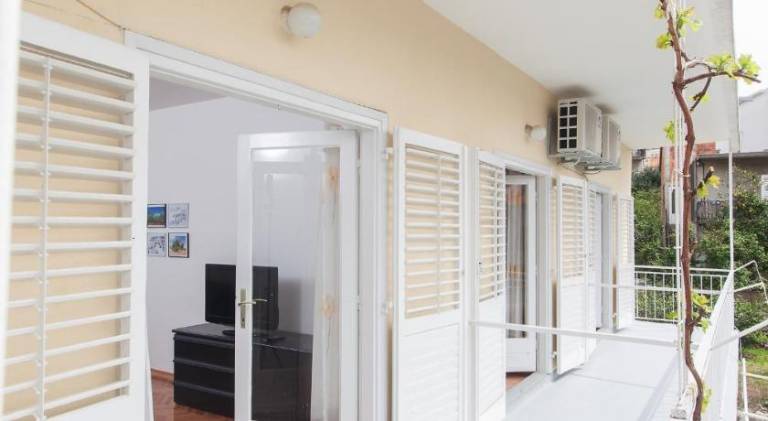Charming holiday apartment with barbecue, garden & terrace | Close to the beach | Dogs allowed — photo 4