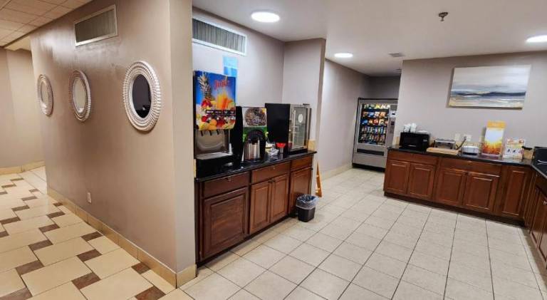 Quality Inn Brunswick Cleveland South — photo 3