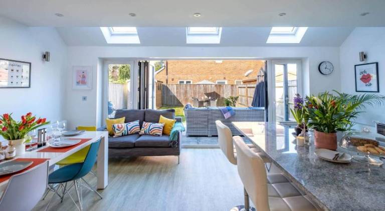 Vacation home with 3 rooms for 6 persons in Lymington