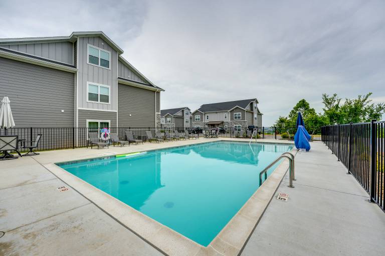 Mtn-View Gem w/ Hot Tub Access: Branson Condo — photo 3