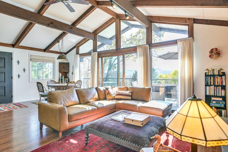 Cozy Mtn-View Chalet < 2 Mi to Windham Slopes — photo 5