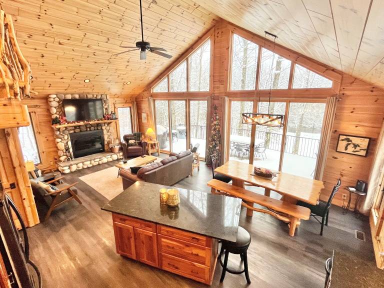 Cabin Thompsonville