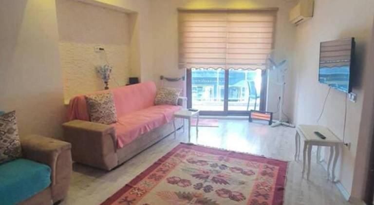 Central 1 Bed w Balcony Sea Views & Roof Terrace — photo 2