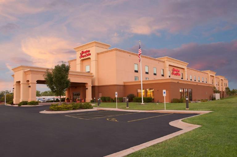 Hampton Inn & Suites Moline Quad City Int l Arpt