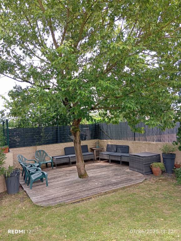 Family-friendly wonderful vacation home with garden, grill & terrace | Garden view | Dogs allowed in Cholet