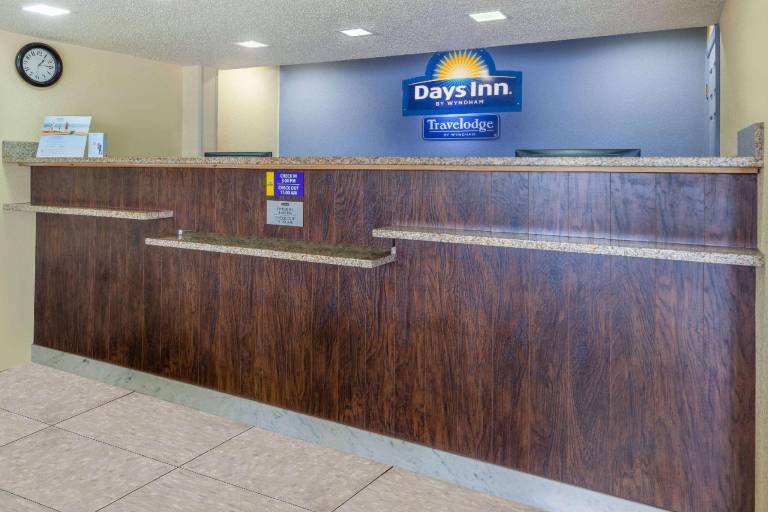 Travelodge by Wyndham Charles Town/Harpers Ferry — photo 4