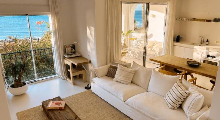 Apartment with pool | Suitable for remote work — photo 2