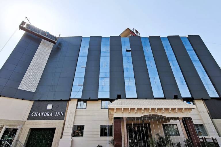 Chandra Inn