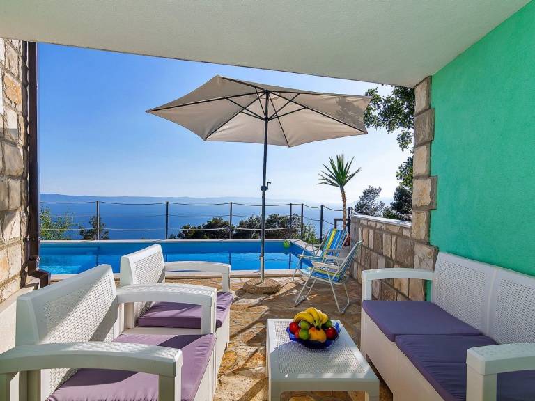 Renoviertes Ferienhaus in Tučepi mit Privatem Pool — photo 5
