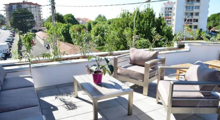 Apartment with jacuzzi — photo 4