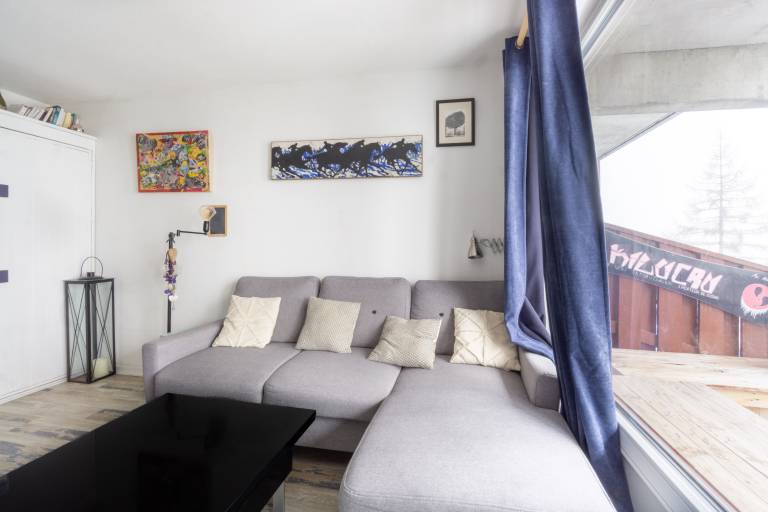 Charming Arc 1800 Apartment with Pool and Stunning View — photo 3