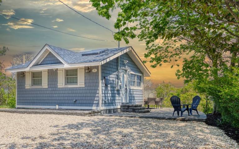 Cabin Baiting Hollow