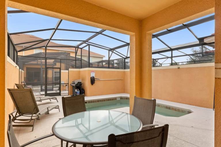 House with private pool & barbecue — photo 5
