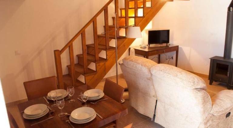 Vacation home with private pool, patio & barbeque | Suitable for remote work | Pet-friendly — photo 2